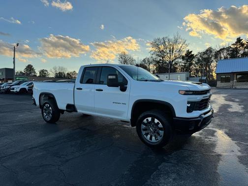 2024 Chevrolet Silverado 2500 Custom