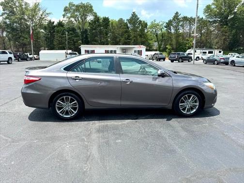 2016 Toyota Camry XLE