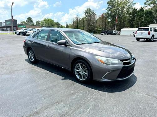 2016 Toyota Camry XLE