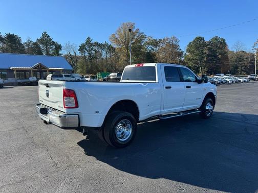 2024 RAM 3500 Big Horn 4x4 Crew Cab 8' Box