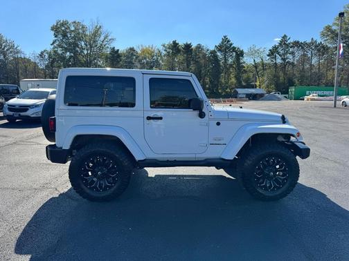 2013 Jeep Wrangler Sahara