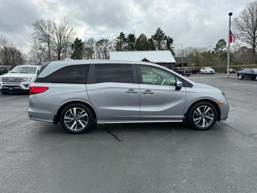 2022 Honda Odyssey Touring Auto