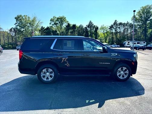 2022 GMC Yukon SLE