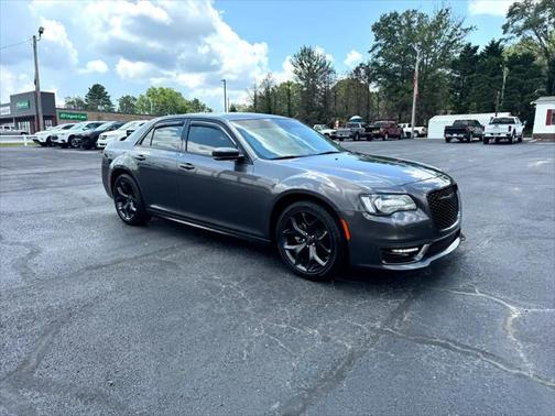 2023 Chrysler 300 Touring