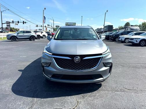 2023 Buick Enclave FWD 4dr Avenir