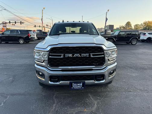 2024 RAM 3500 Big Horn 4x4 Crew Cab 8' Box