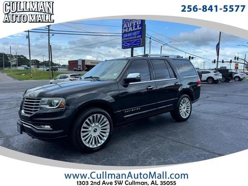 Black 2015 Lincoln Navigator Base