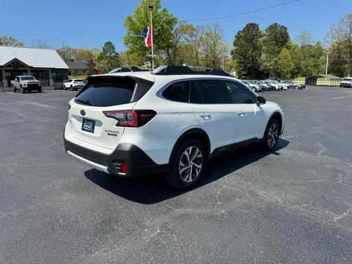 2022 Subaru Outback Touring