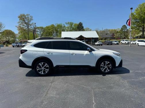 2022 Subaru Outback Touring