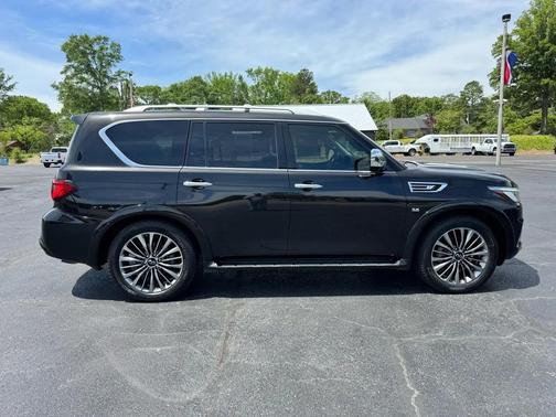 Black 2018 INFINITI QX80 Base
