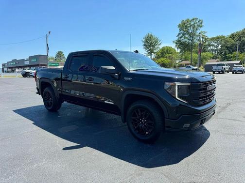 Black 2022 GMC Sierra 1500 Elevation