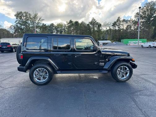 2022 Jeep Wrangler Unlimited Sahara