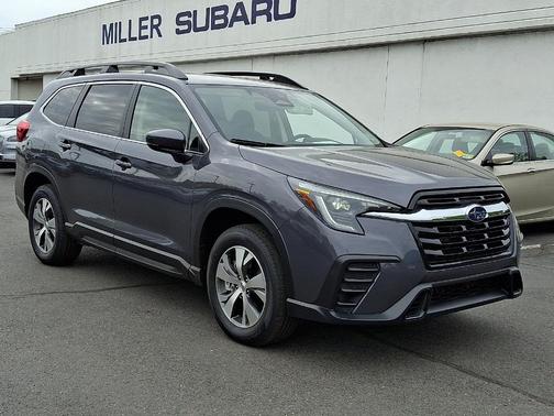 Magnetite Gray Metallic 2025 Subaru Ascent Premium
