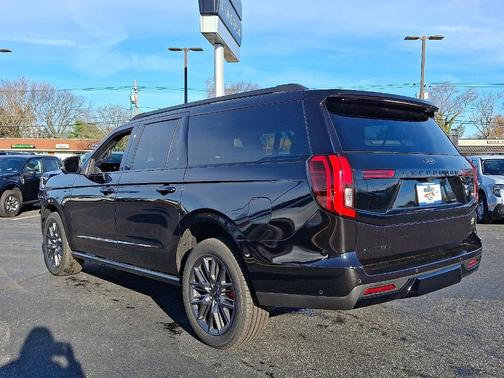 2025 Ford Expedition Max Platinum