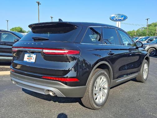 2025 Lincoln Corsair Premiere