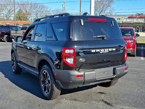 Shadow Black 2025 Ford Bronco Sport Outer Banks
