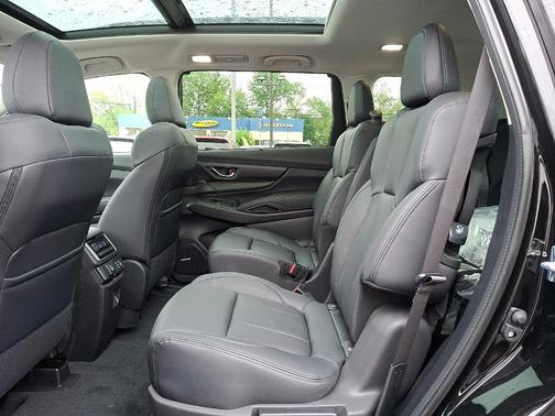 2025 Subaru Ascent Onyx Edition Touring