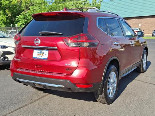2018 Nissan Rogue SV