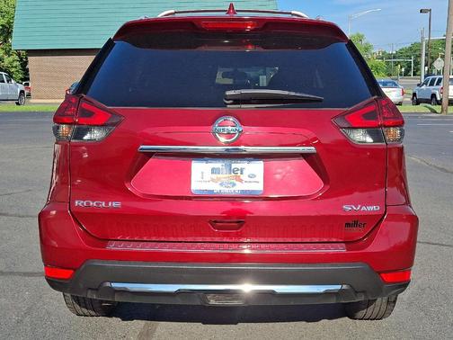 2018 Nissan Rogue SV