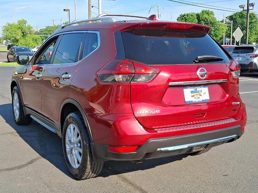2018 Nissan Rogue SV