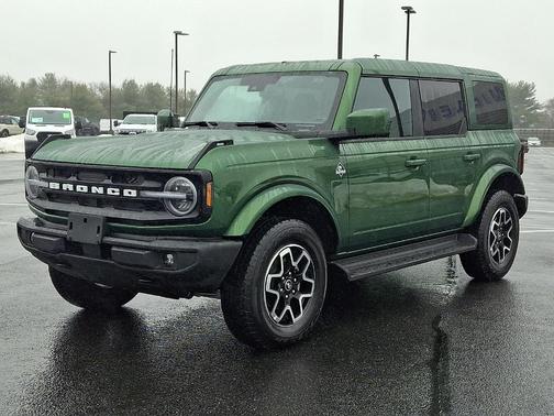 2025 Ford Bronco Outer Banks