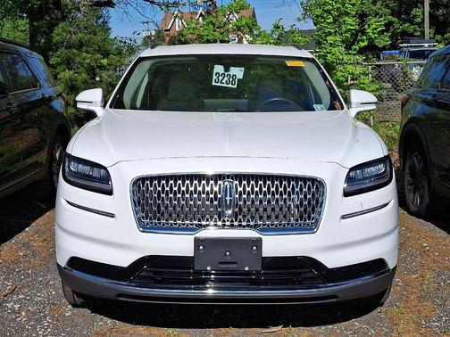 2022 Lincoln Nautilus Standard
