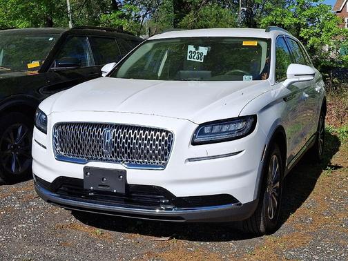 2022 Lincoln Nautilus Standard