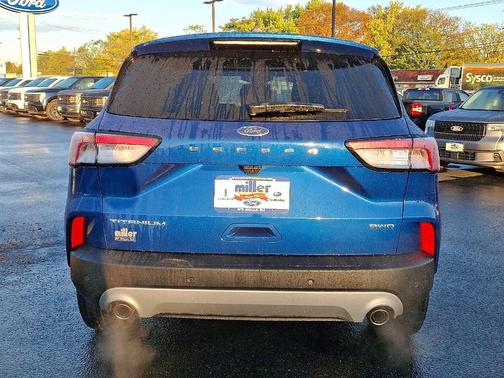 2022 Ford Escape Titanium