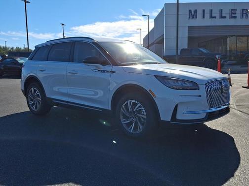 2026 Lincoln Corsair Premiere