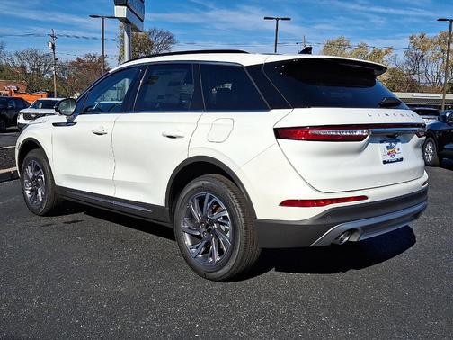 2026 Lincoln Corsair Premiere