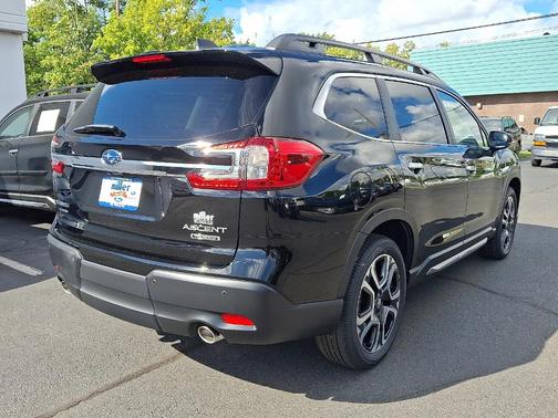 2025 Subaru Ascent Touring