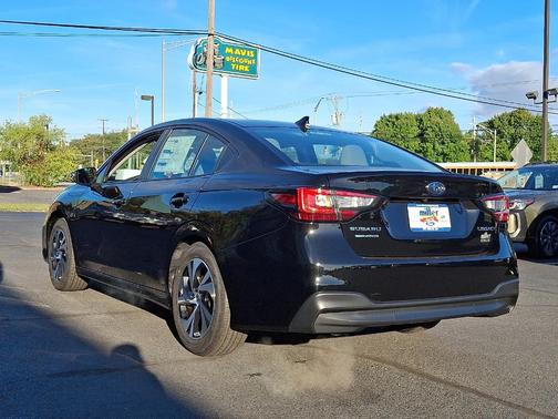 2025 Subaru Legacy Premium