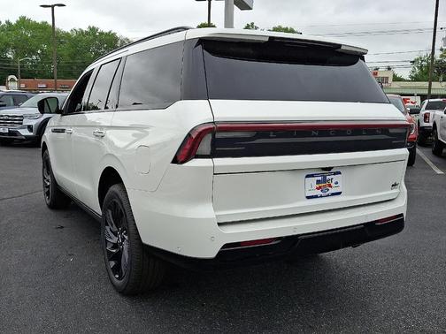 2025 Lincoln Navigator Reserve