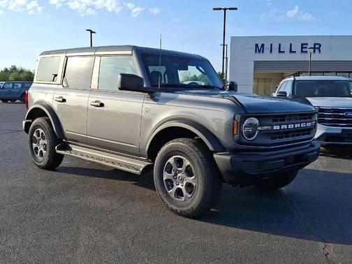 Carbonized Gray Metallic 2026 Ford Bronco Big Bend