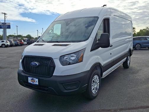 2025 Ford Transit-250 148 WB Medium Roof Cargo