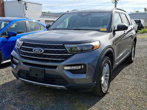 Carbonized Gray Metallic 2023 Ford Explorer XLT