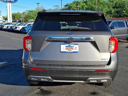 Carbonized Gray Metallic 2023 Ford Explorer XLT