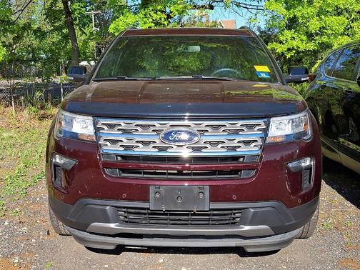 Burgundy Velvet Metallic Tinted Clearcoat 2018 Ford Explorer XLT