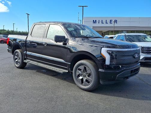 2025 Ford F-150 Lightning Flash