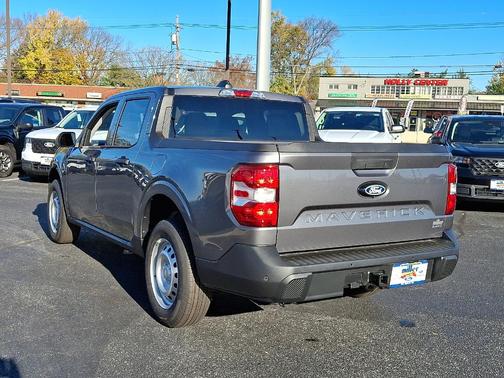 Gray Metallic 2025 Ford Maverick XL
