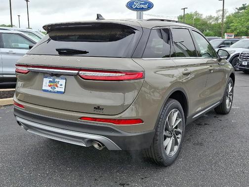 2025 Lincoln Corsair Premiere