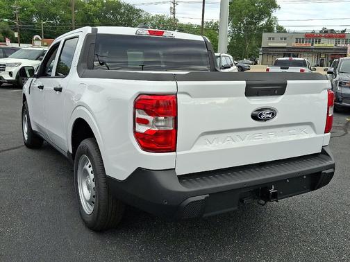 2025 Ford Maverick XL
