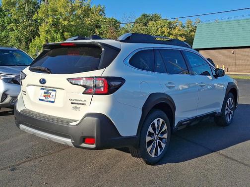 2025 Subaru Outback Touring XT