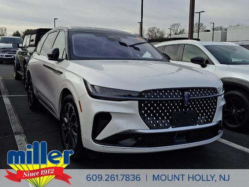 2025 Lincoln Nautilus Reserve