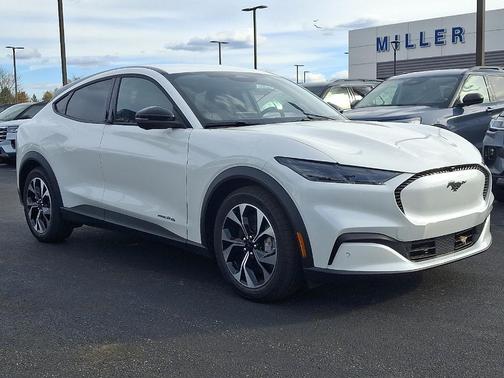 2025 Ford Mustang Mach-E Select