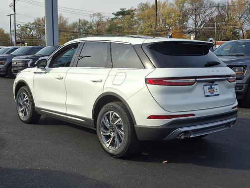 2026 Lincoln Corsair Premiere