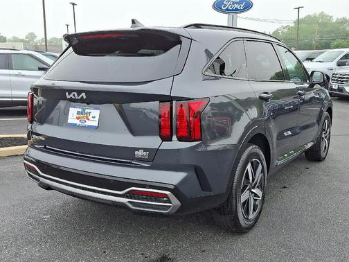 2023 Kia Sorento S