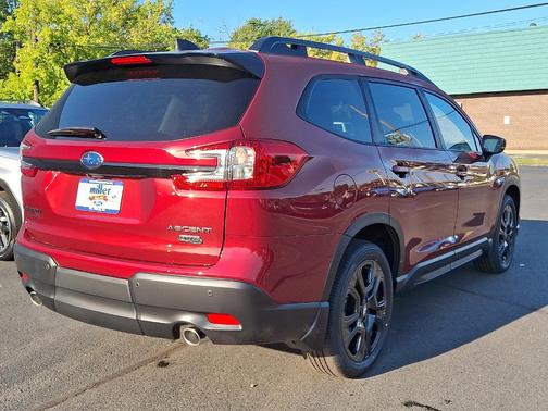 2025 Subaru Ascent Onyx Edition Touring