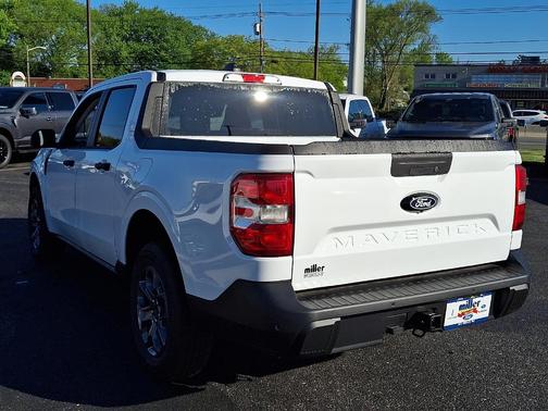 Oxford White 2026 Ford Maverick XLT