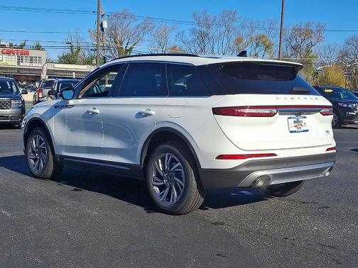 2026 Lincoln Corsair Premiere